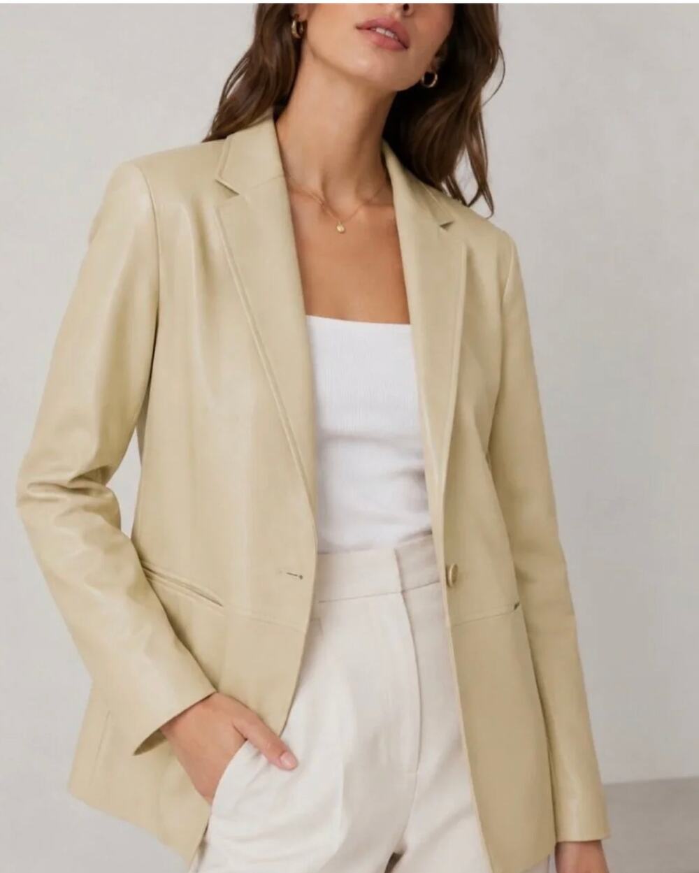 Aritzia Babaton Logan Vegan Leather Blazer Sand White Size Large